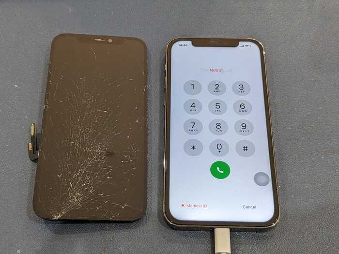 あいふぉん　アイフォン　iPhone 12 pro 　表示不良　線が入った　落下　画面真っ暗　音はする　ひび割れ　画面　がめん　交換　修理　