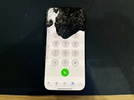 iPhone 14 画面修理 【豊田】