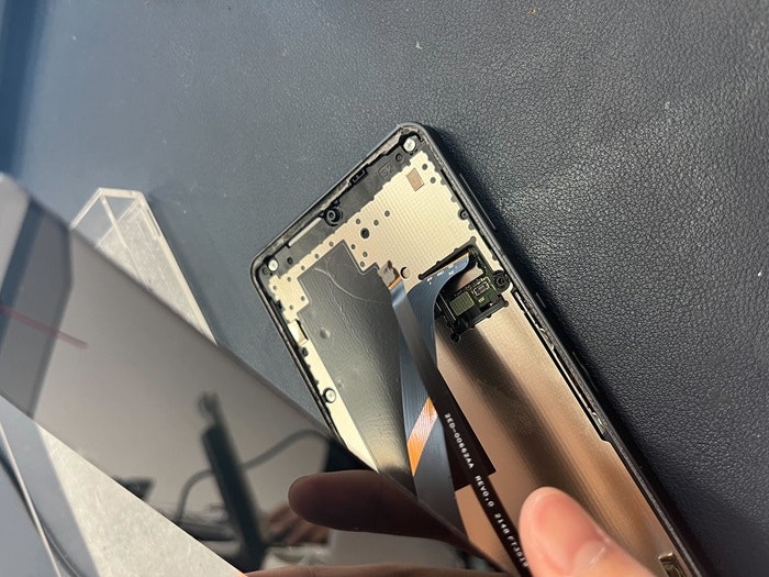 アクオス　AQUOS sense4　画面 タッチ効かない タッチきかない　落とした　起動不良　表示おかしい　画面修理　映らない