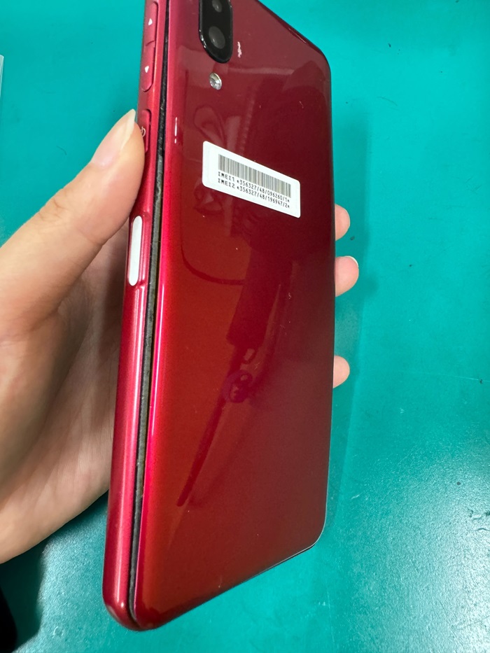 シンプルスマホ6 バッテリー膨張 交換 【イオン春日井店】