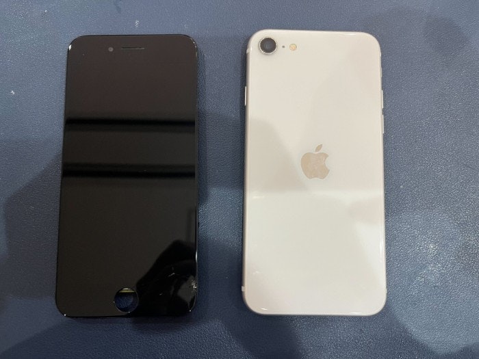 iPhone SE3 画面修理　画面交換　液晶修理　液晶交換
