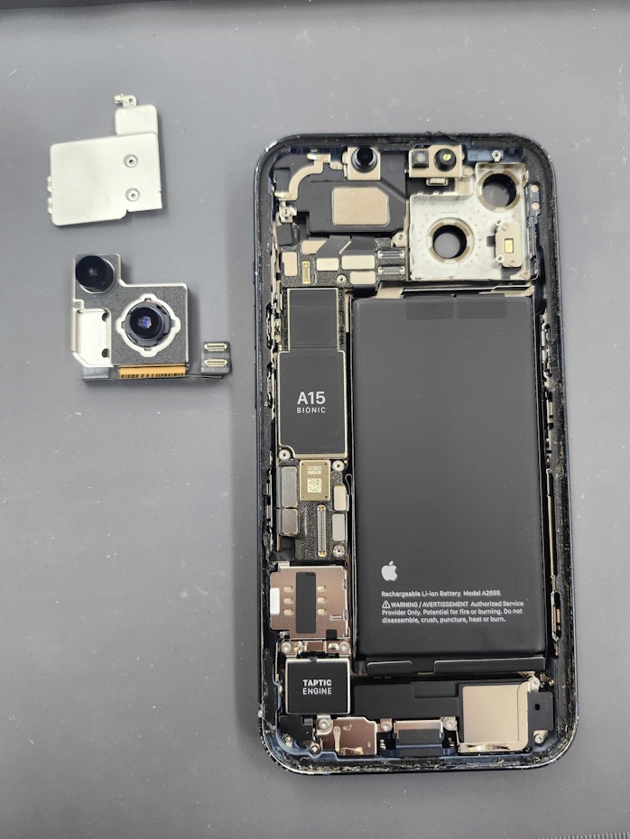 iPhone13　修理　即日　iphone修理　iphone　カメラレンズ修理　レンズ交換　レンズ修理
