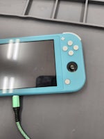 【Nintendo Switch Lite】右スティックが完全に折れた!?😱 即日90分で元どおりに✨ ― まちスマ豊川店 修理レポート（R7.11.25）