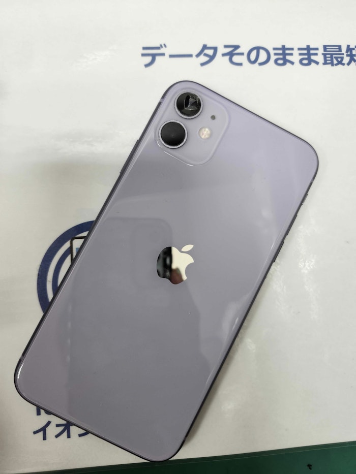 iPhone11　カメラレンズ割れ