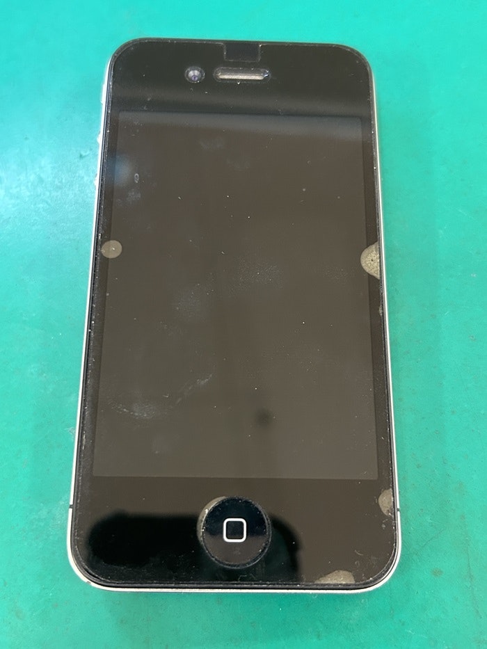 iPhone4　バッテリーの膨張　春日井市・高蔵寺・瀬戸市・尾張旭市・多治見市・長久手市・守山区その他名古屋