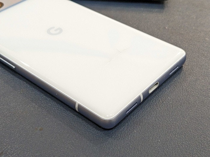 ぴくせる　Pixel 7a 膨張　発熱　充電減り早い　電源落ちる　バッテリー　交換