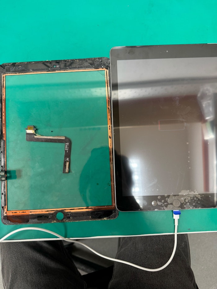 iPad　修理　充電出来ない　起動不良　ドック修理　ガラス修理　豊川市　豊橋市　新城市　蒲郡市　岡崎市　湖西市　浜松市