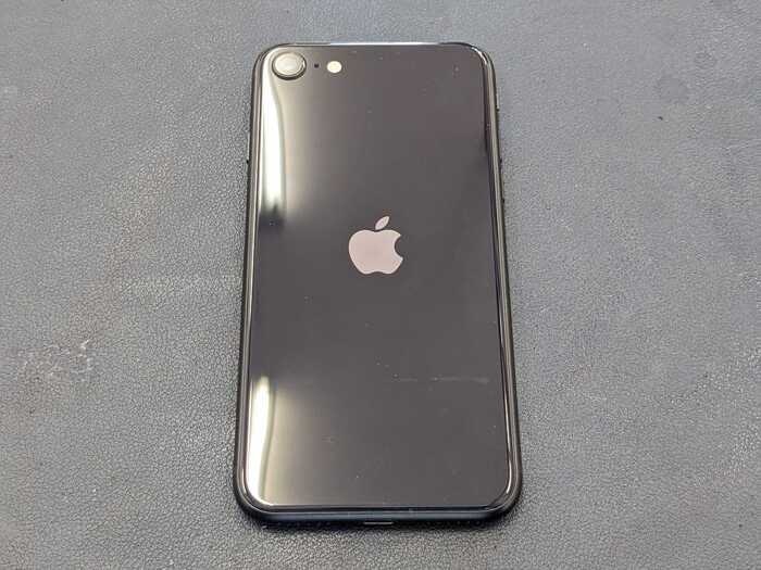 iPhoneSE3 画面修理 画面交換 液晶割れ 画面割れ