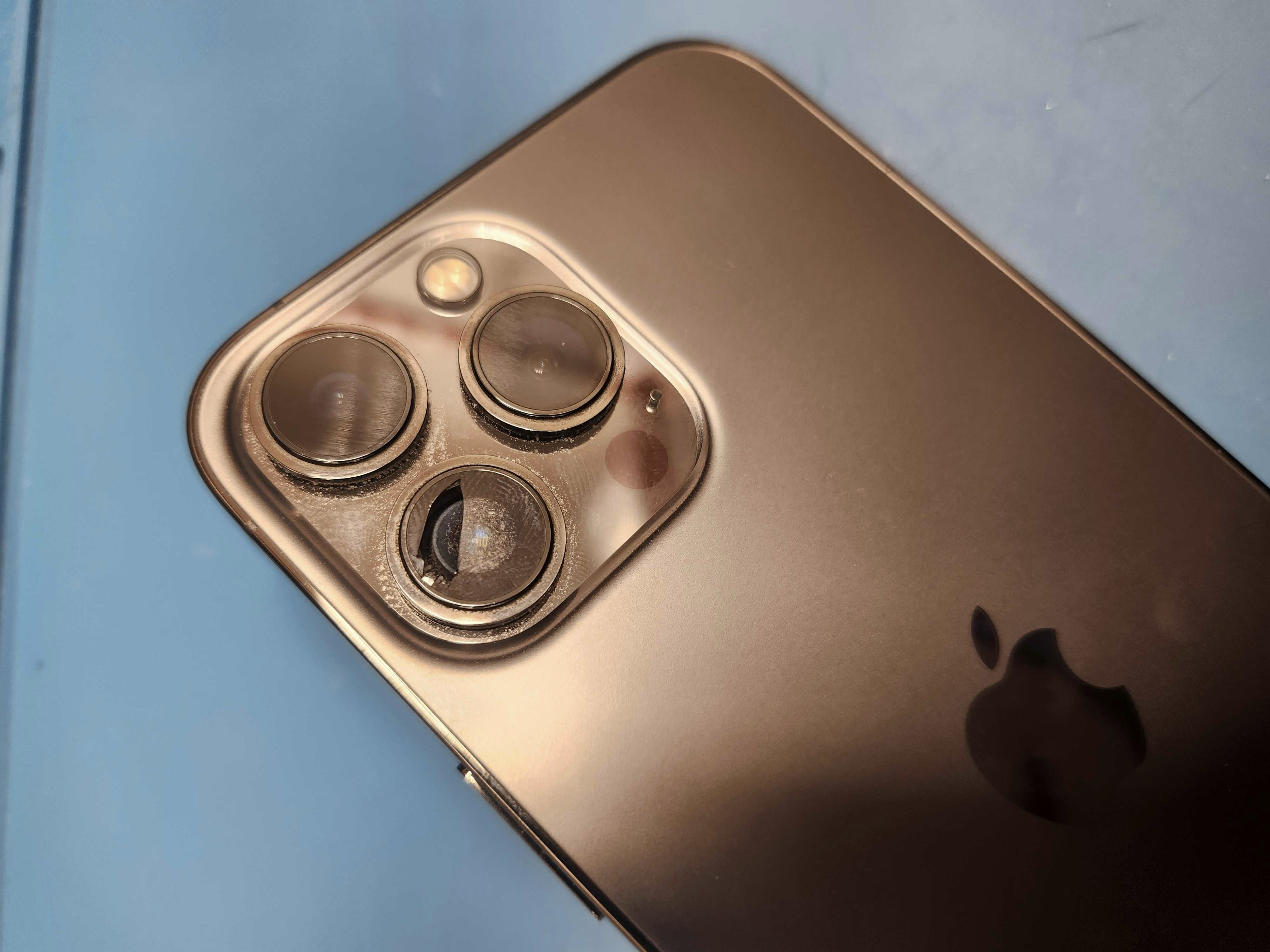 iPhone13ProMax　iPhone修理　修理　レンズ割れ　レンズ交換　カメラレンズ　豊川　豊橋　新城　蒲郡　湖西　浜松