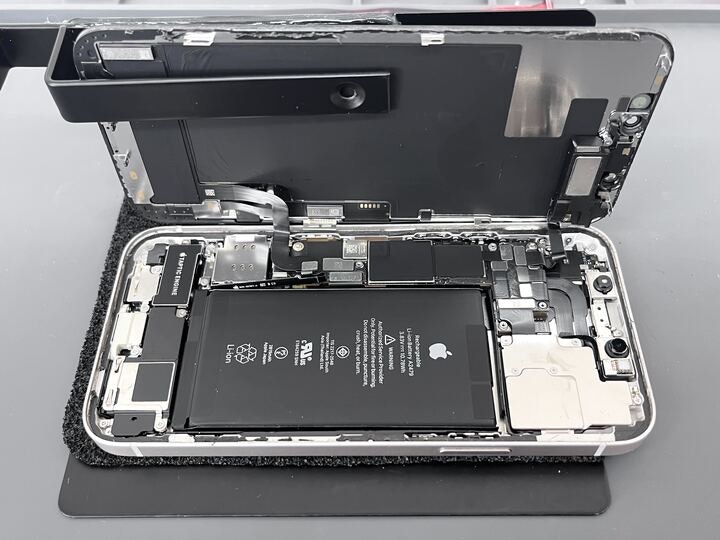 iPhone12　電池の減りが早い　バッテリー交換　豊川　豊橋　新城　蒲郡　湖西　浜松