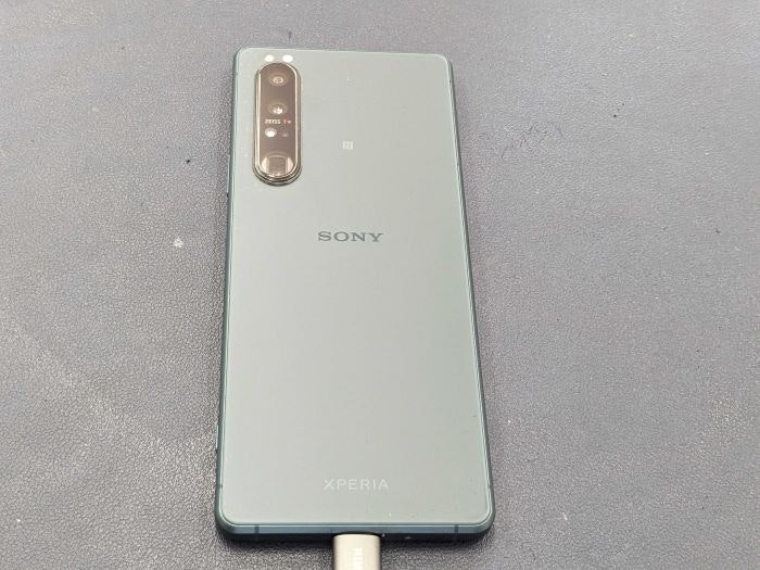 Xperia 1 III 充電持ち悪い バッテリー持ち悪い 充電持ち良くする バッテリー持ち良くする バッテリー交換 故障 修理