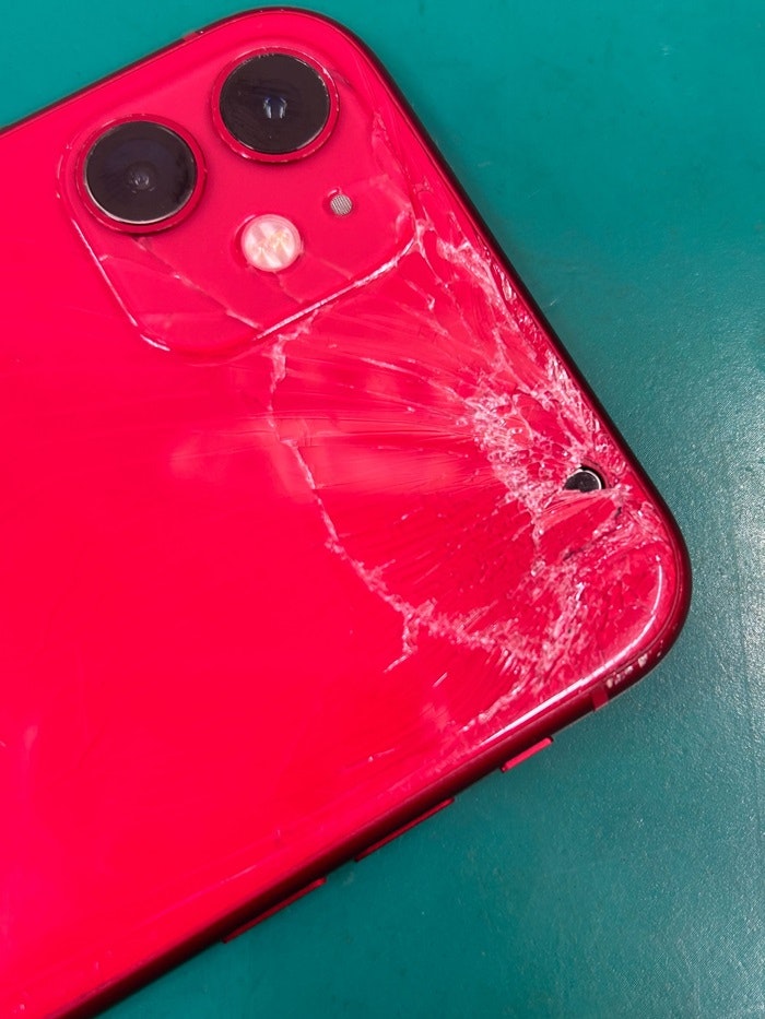 iPhone11　豊川市　iPhone修理　iPhone　修理　スマホ修理　背面割れ　背面修理　豊川　豊橋　新城　蒲郡　湖西　浜松