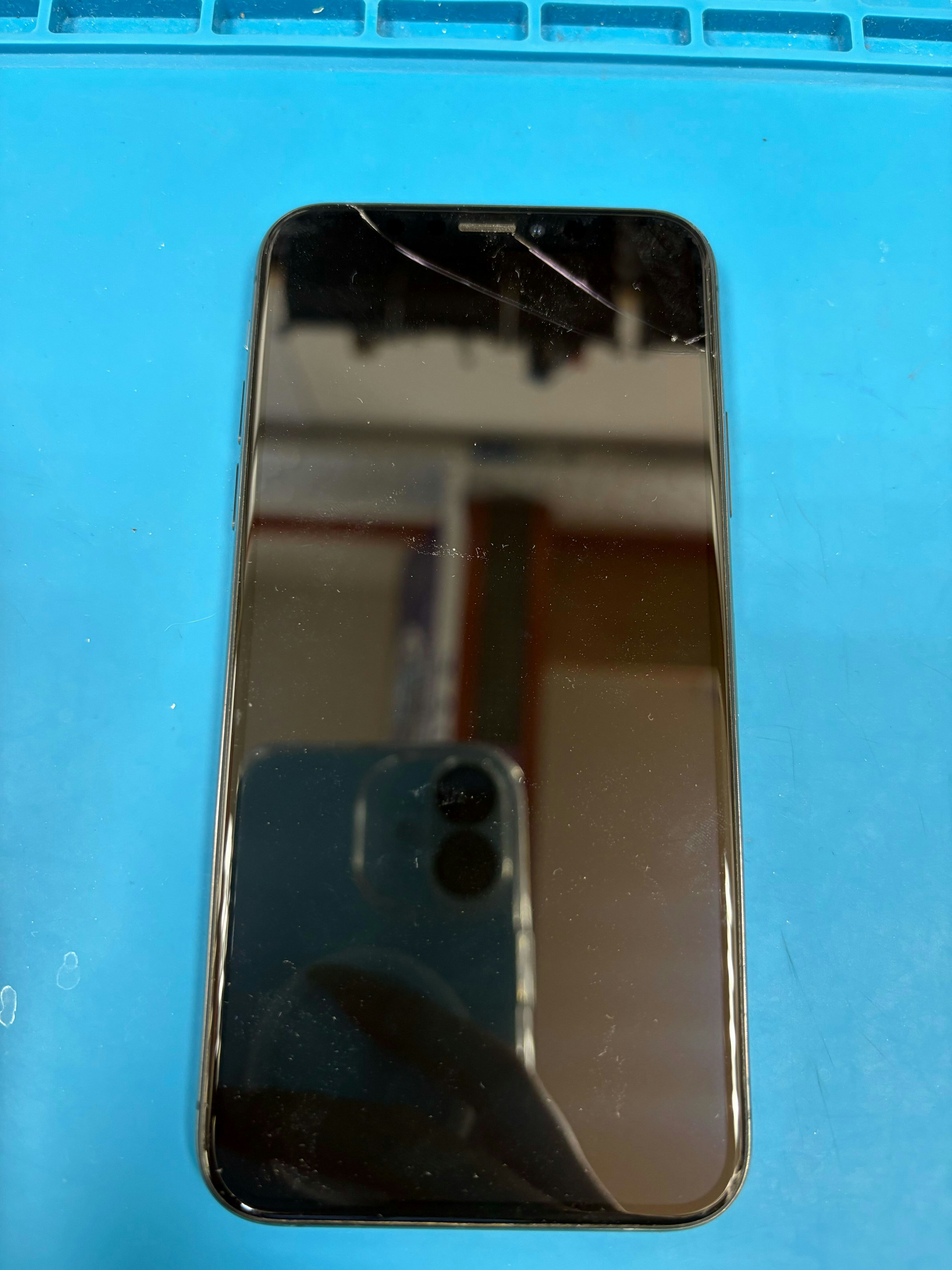 iPhoneXS iPhone 修理 iPhone修理 即日 画面割れ 画面交換 豊川 豊橋 新城 蒲郡 湖西 浜松