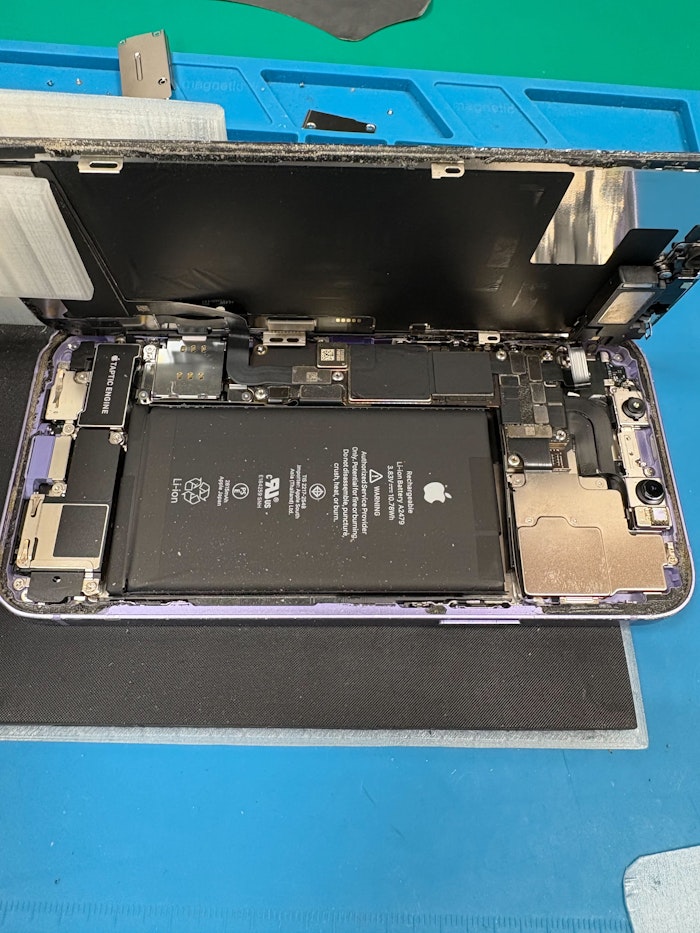 スマホ修理　iPhone12修理　画面割れ