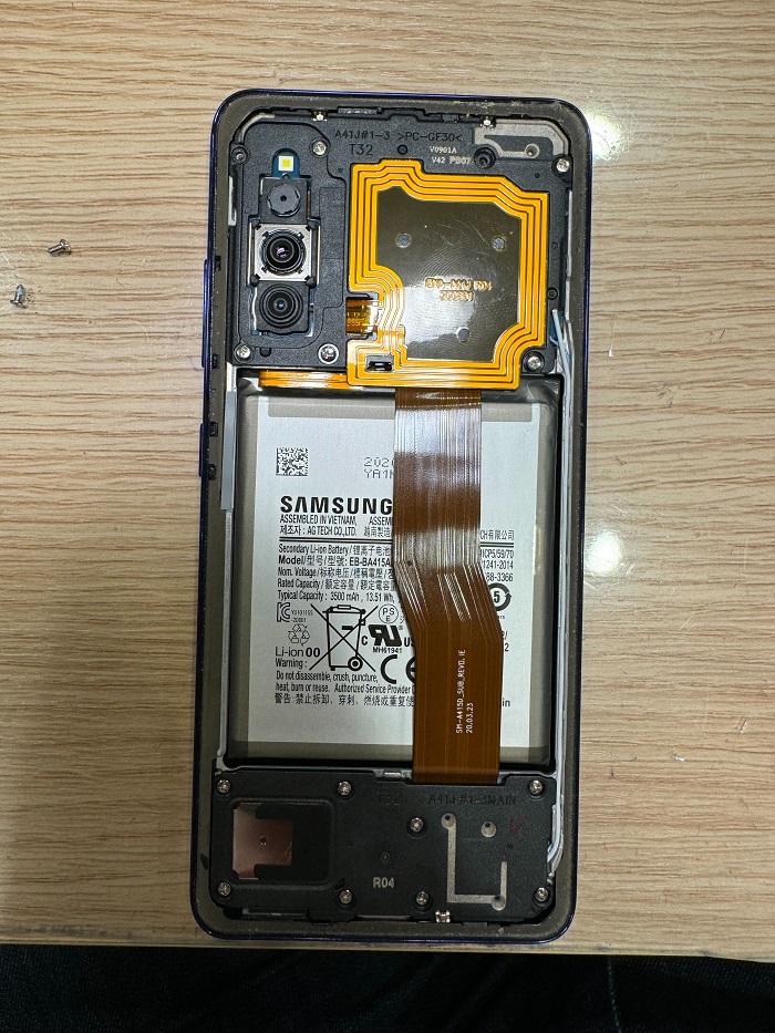Galaxy A41 画面修理 一宮 Galaxy A41 画面修理 一宮