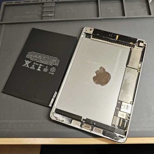 一宮市でiPad mini4のバッテリー交換】バッテリーのもちが悪い症状でご
