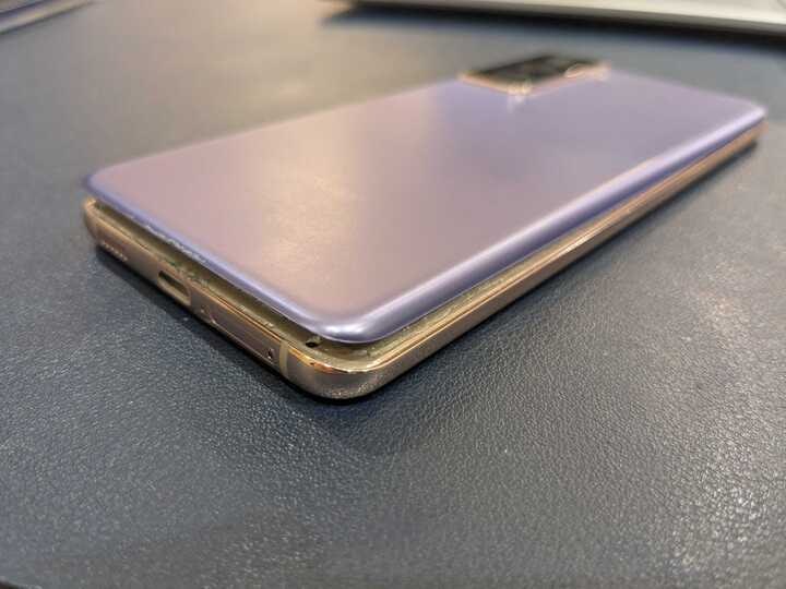 GalaxyS21　豊川市　Galaxy　スマホ修理　修理　Android　バッテリー修理　バッテリー膨張　豊川　豊橋　新城　蒲郡　湖西　浜松