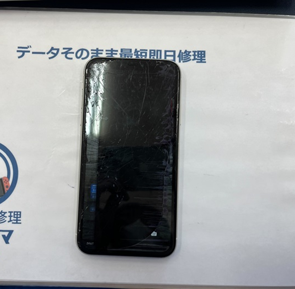 iPhone11　iPhone　修理　iPhone修理　スマホ　スマホ修理　即日　画面交換　液晶漏れ　豊川　豊橋　新城　蒲郡　湖西　浜松