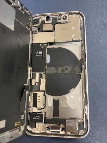 春日井】 iPhone13 mini のバッテリーの減り早い！バッテリーの交換で