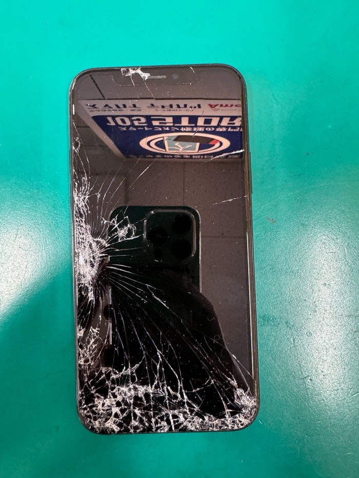 iPhone11Pro　iPhone修理　iPhone　修理　即日　スマホ　スマホ修理　データそのまま　画面割れ　画面交換　豊川　豊橋　新城　蒲郡　湖西　浜松