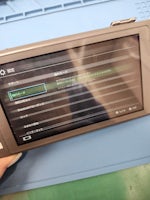 🔧【豊川市】Switch Liteの液晶に線が入る不具合を即日修理！ まちスマ豊川店で液晶パネル交換を行いました【修理実績】