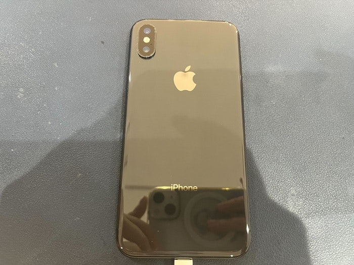 あいふぉん　アイフォン　iPhone X 充電もたない　1日もたない　減りが早い　経年劣化　サービス表記　電源勝手に落ちる　シャットダウン　ばってりー　バッテリー　交換　修理