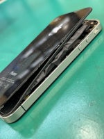 iPhone4　バッテリーの膨張　【イオン春日井】