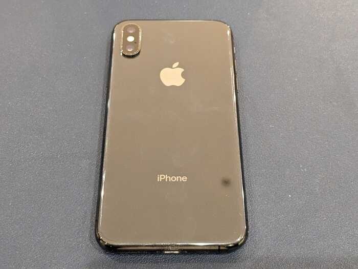 あいふぉん　アイフォン　iPhone　XS　水没　落としてしまった　洗浄　海　お風呂　起動しない　おかしい