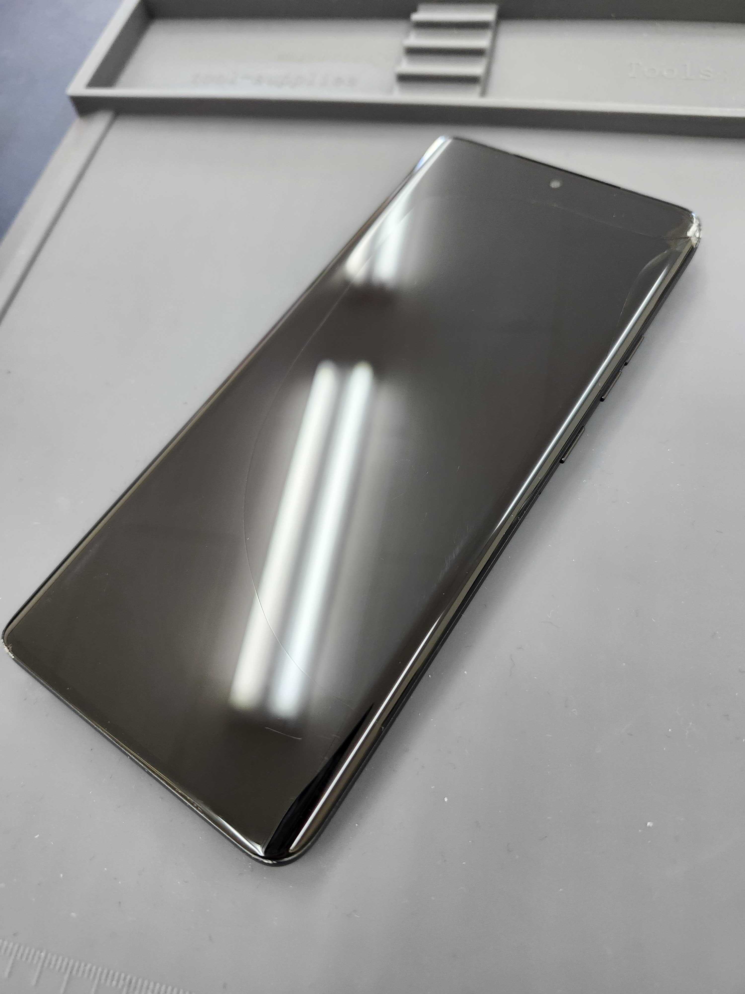 豊川市】motorola edge 50s proの画面割れを修理しました！画面交換で