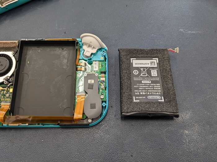 豊田市】Switch lite バッテリー修理 まちスマGAZA豊田店