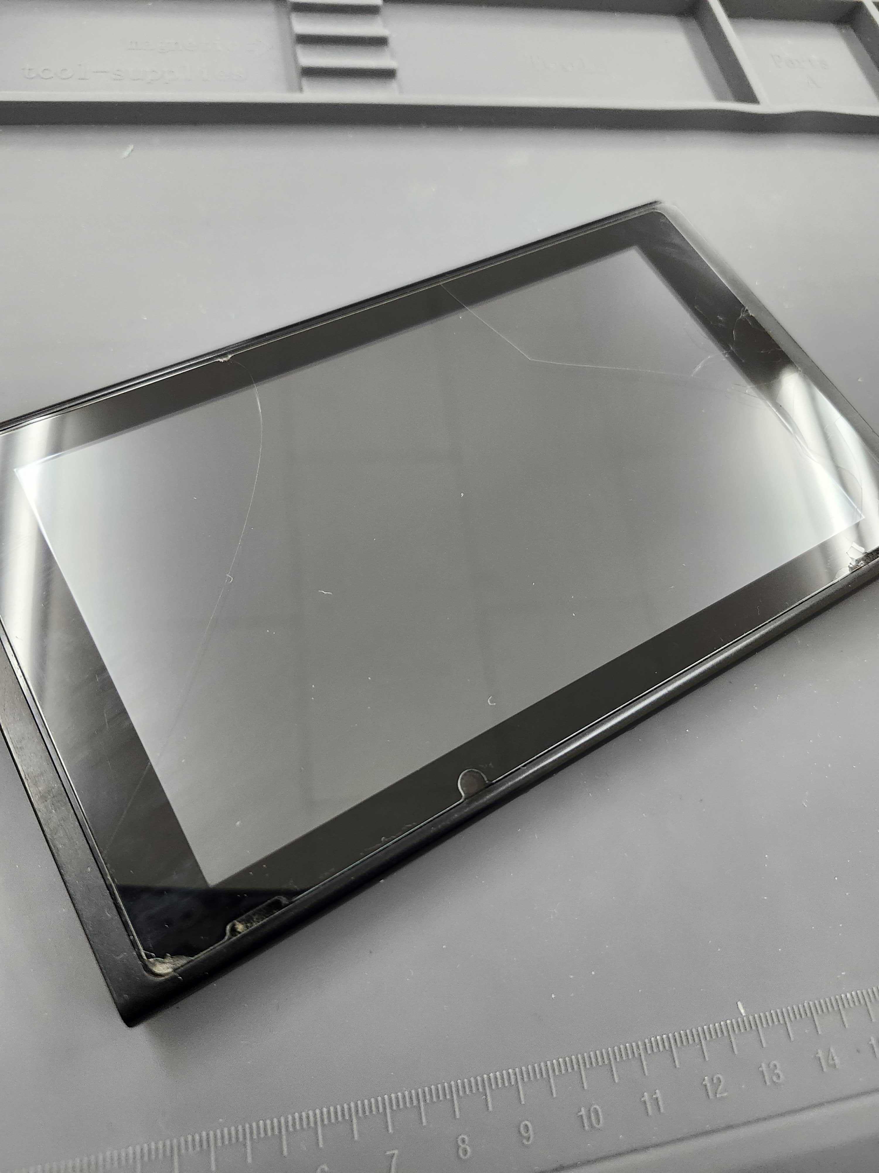 豊川市】Nintendo Switchの液晶が真っ暗に？即日対応で液晶パネル交換