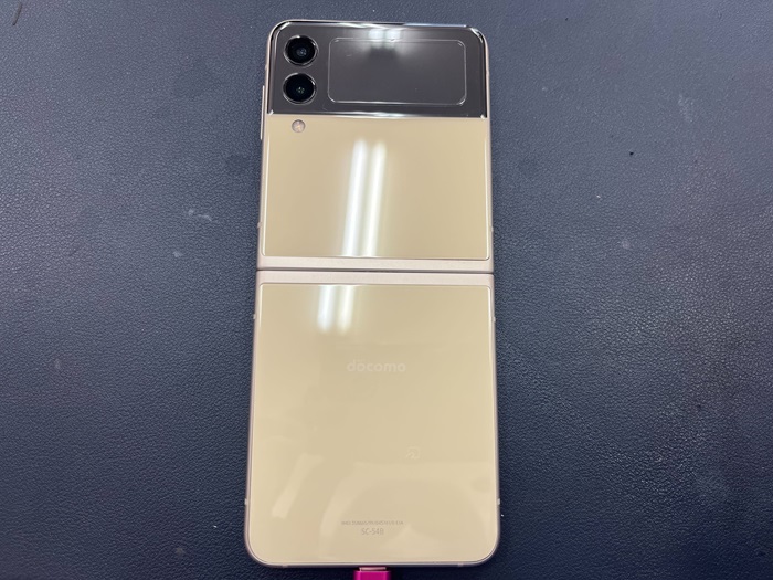 Galaxy Z Flip 3 充電持ち悪い バッテリー持ち悪い 充電持ち良くする バッテリー持ち良くする バッテリー交換 故障 修理