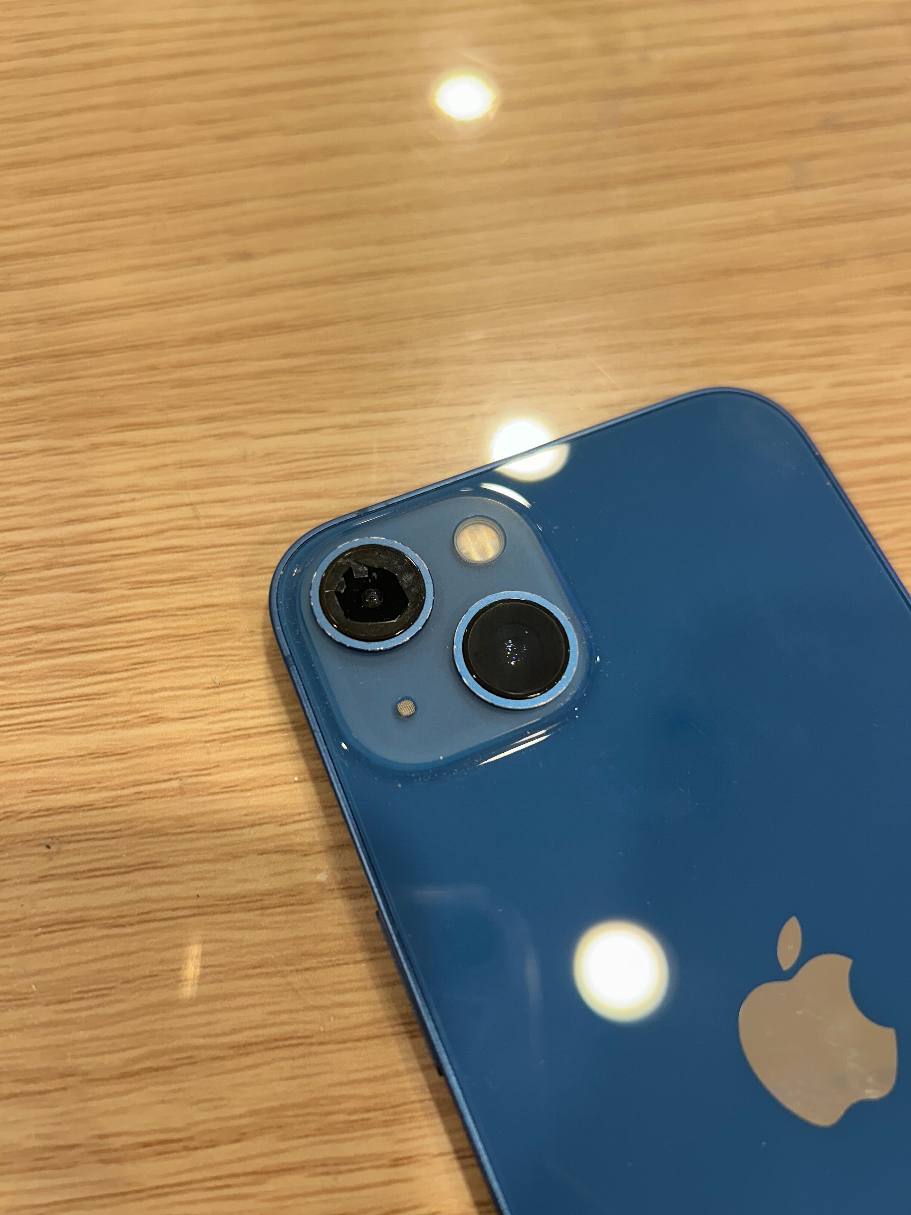 iPhone 13 カメラレンズ割れ 一宮市
