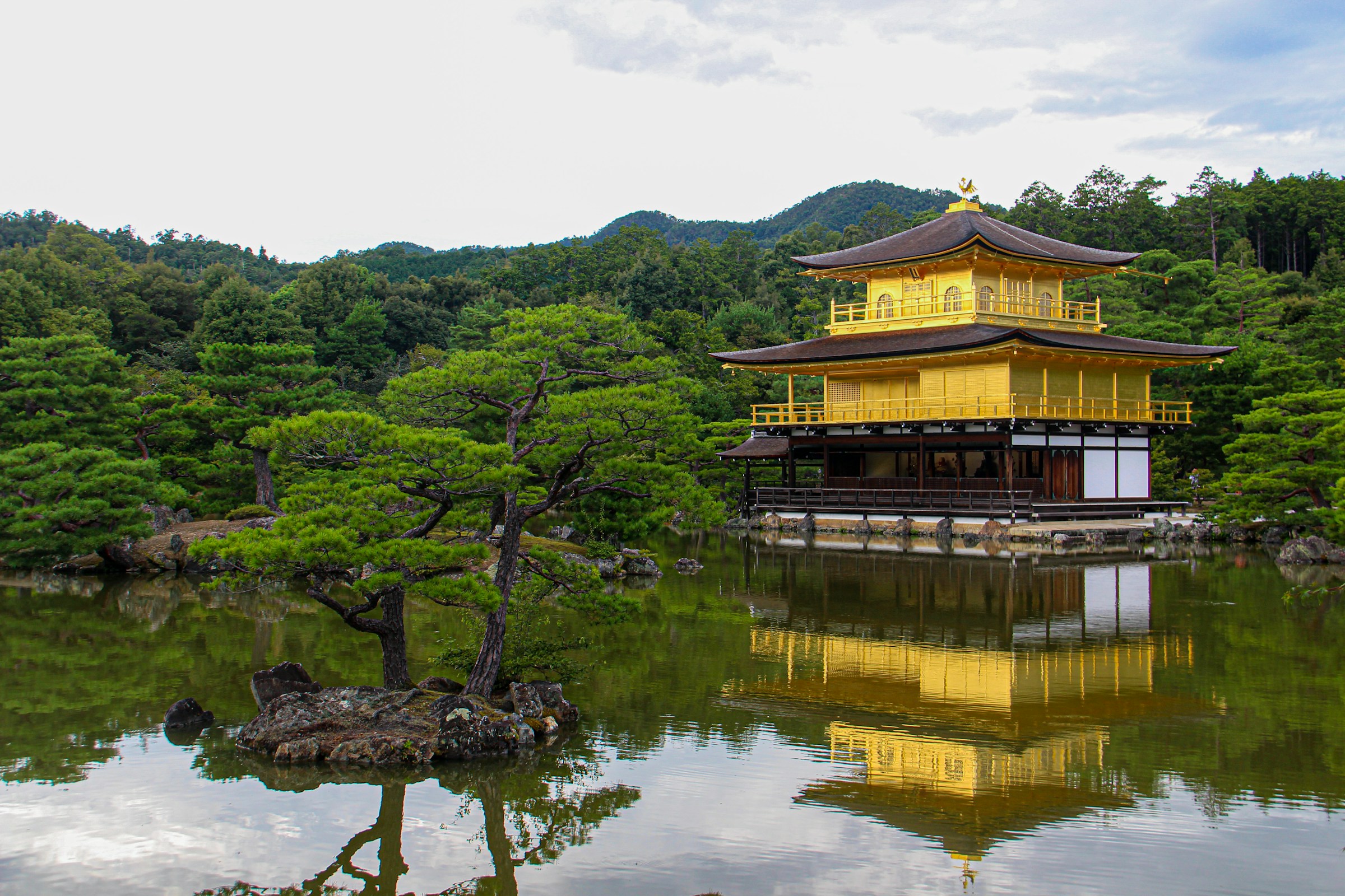 Kinkaku-ji: The Golden Pavilion