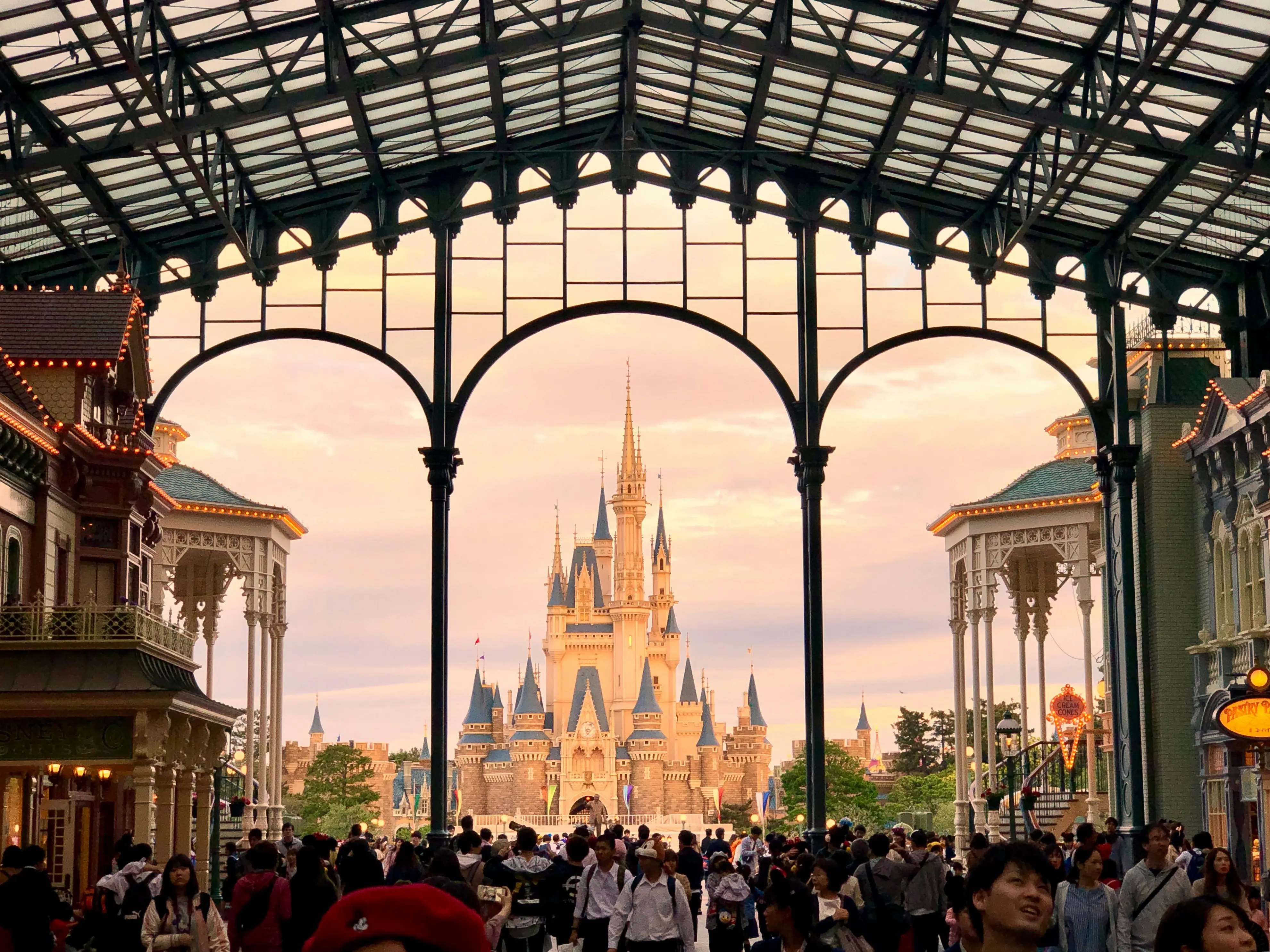 Where to Stay at Tokyo Disney Resort 2026: Only 6 Get Early Entry