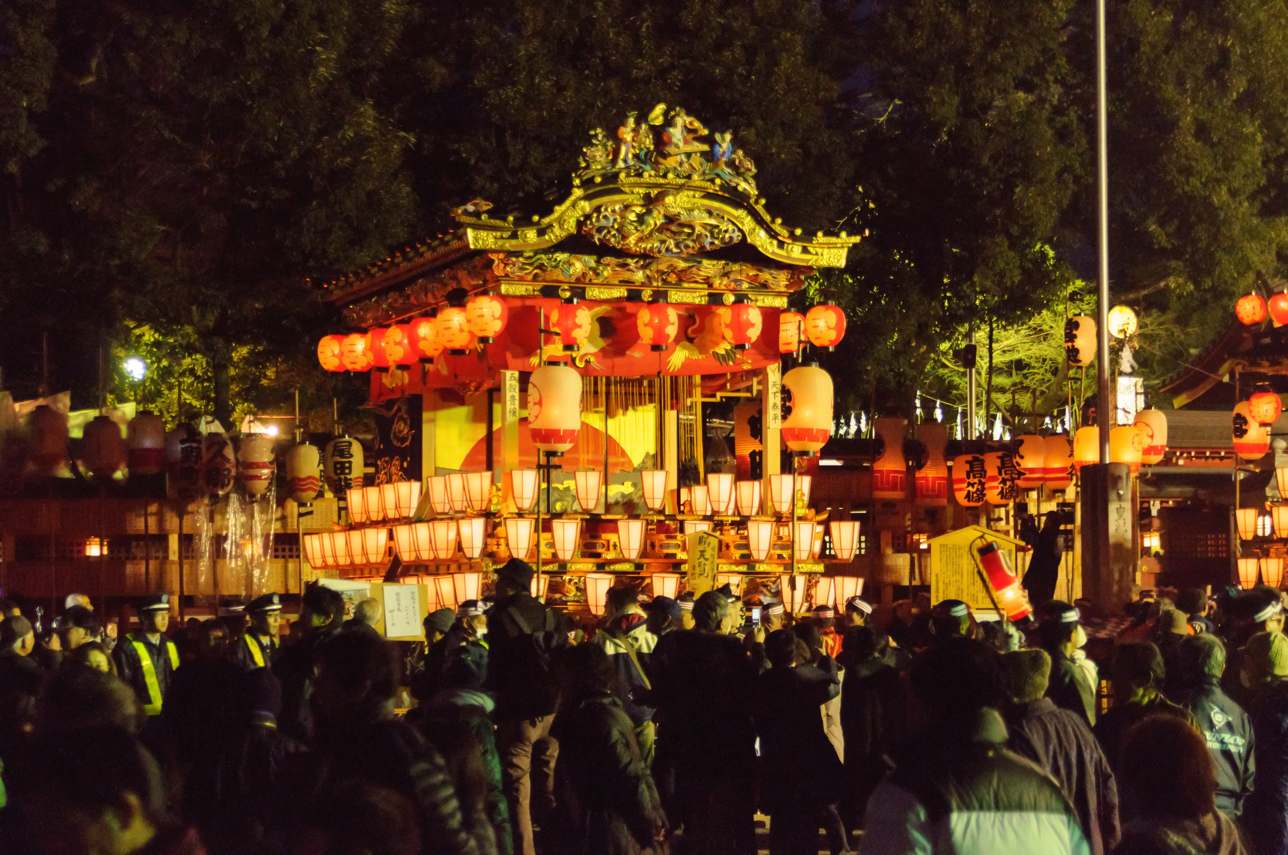 秩父夜祭2026｜12月2日と3日どっち？花火の時間・観覧席4,000円・帰り