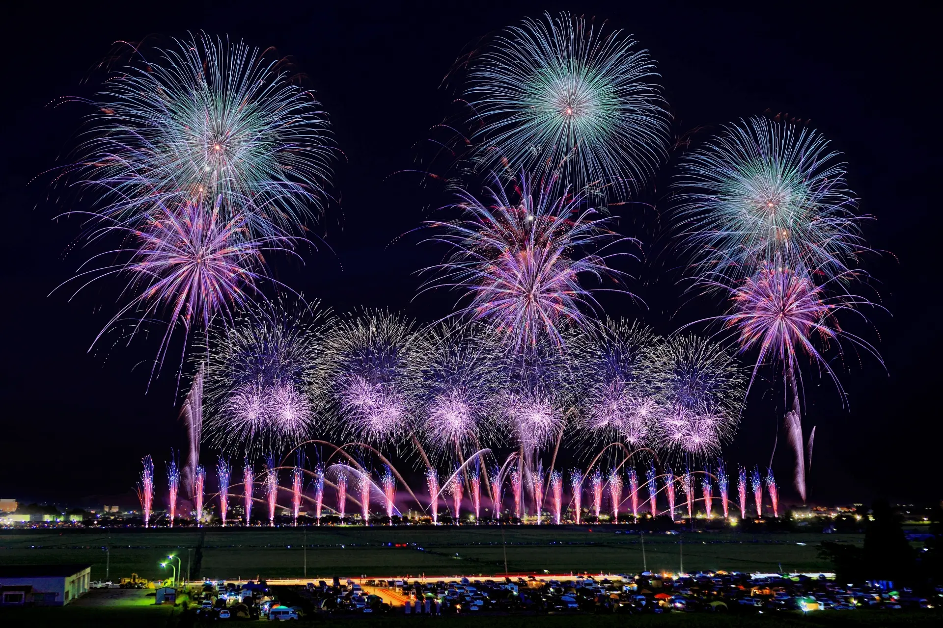 大曲の花火2026｜8月29日開催、全席有料・当日券なし。チケット販売は7