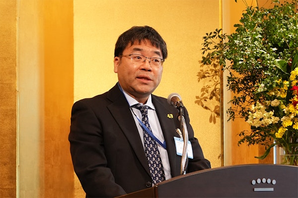 消費者庁日下部次長