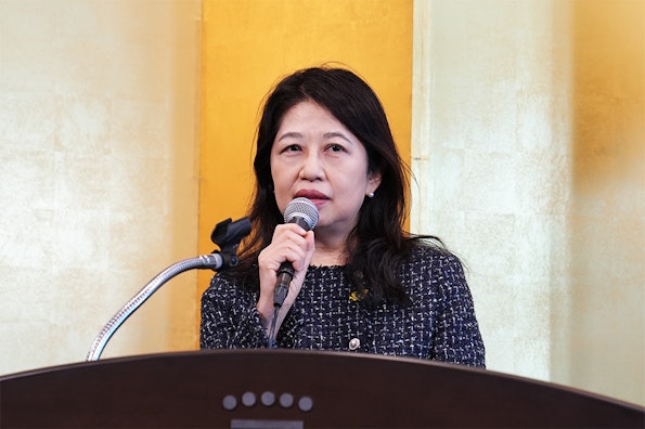 消費者庁堀井長官