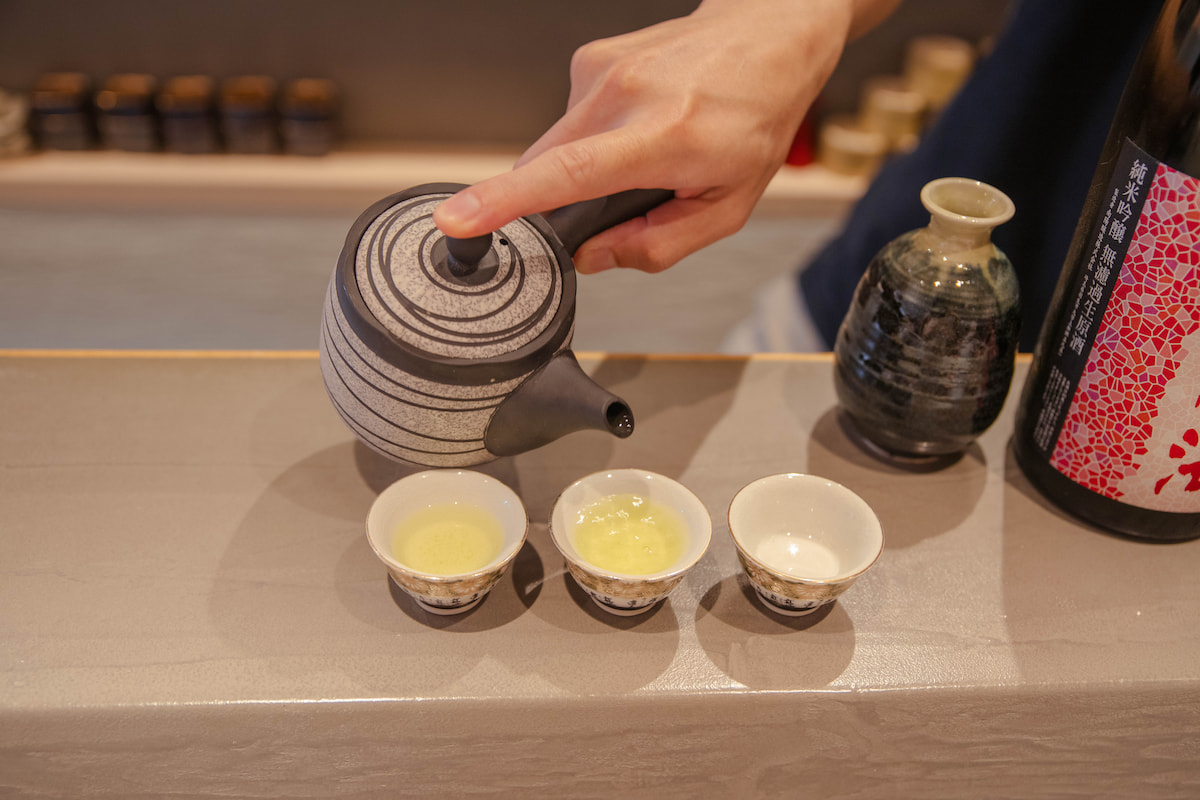 Sushi Making in Tokyo at a Michelin-Listed Restaurant 4