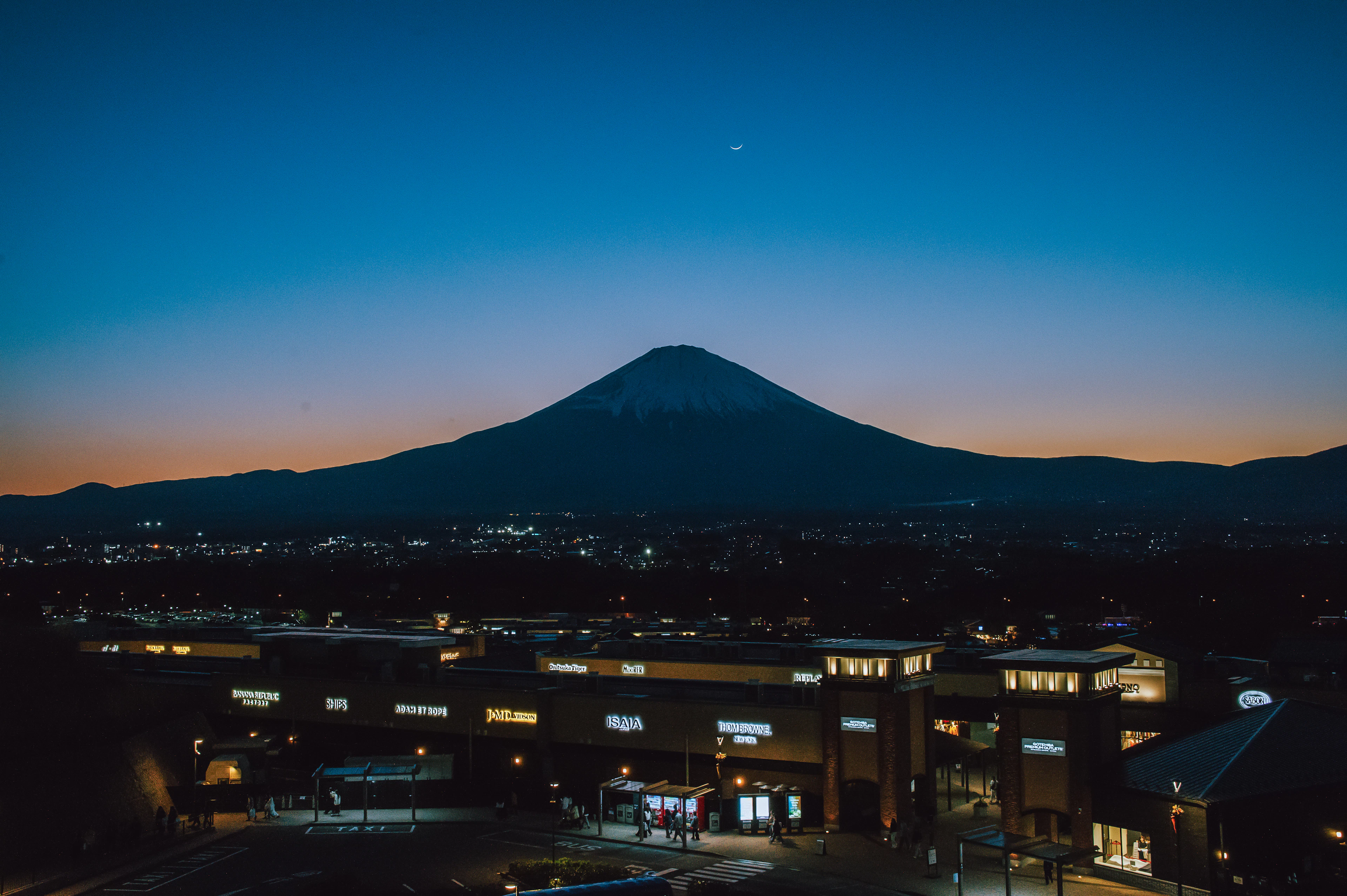Shop for global brands while enjoying views of Mount Fuji. — Gotemba Premium Outlets: A Shopping Experience with Dedicated Shuttle Service - 3