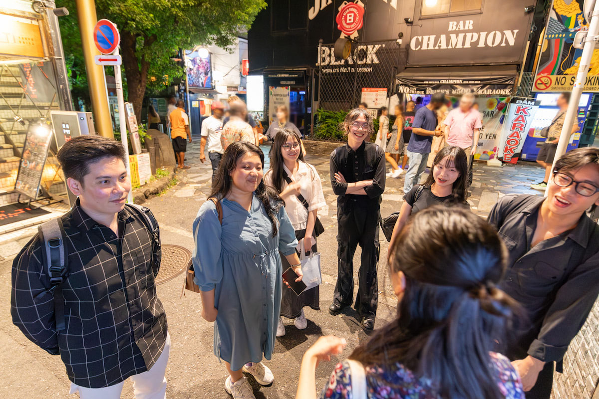 Shinjuku Underground Nightlife Tour: Izakaya Food & Bar Hopping gallery 1