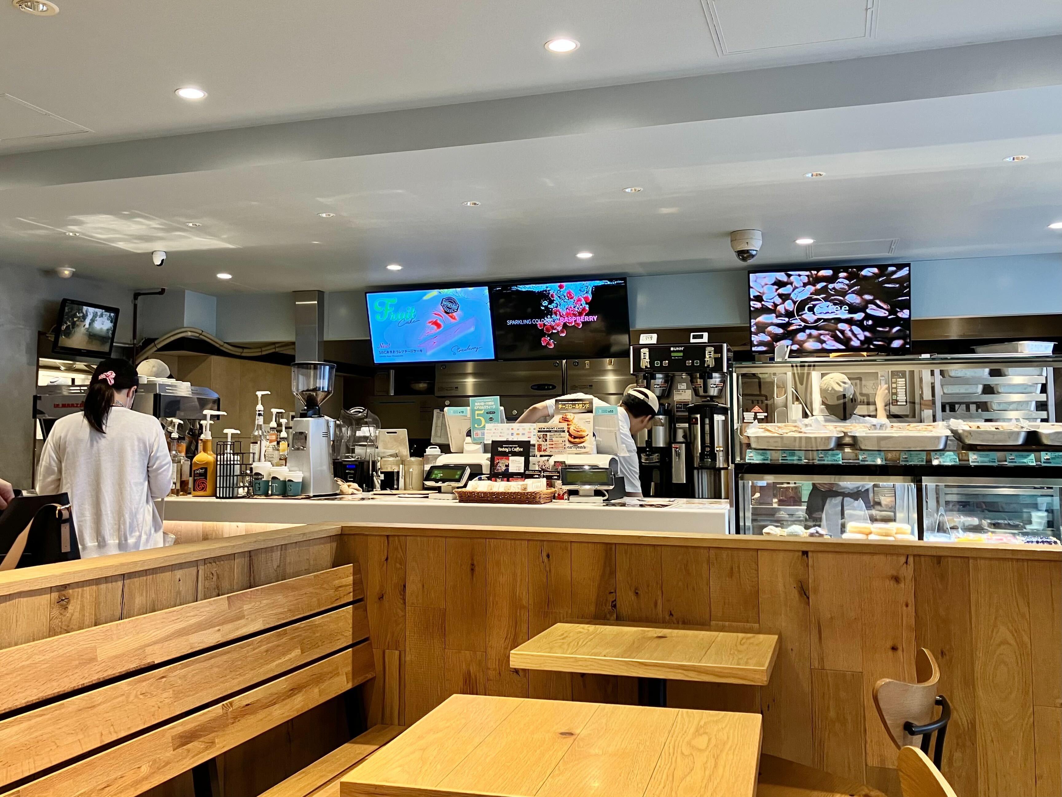 シナボン/シアトルズベストコーヒー 六本木店の内観