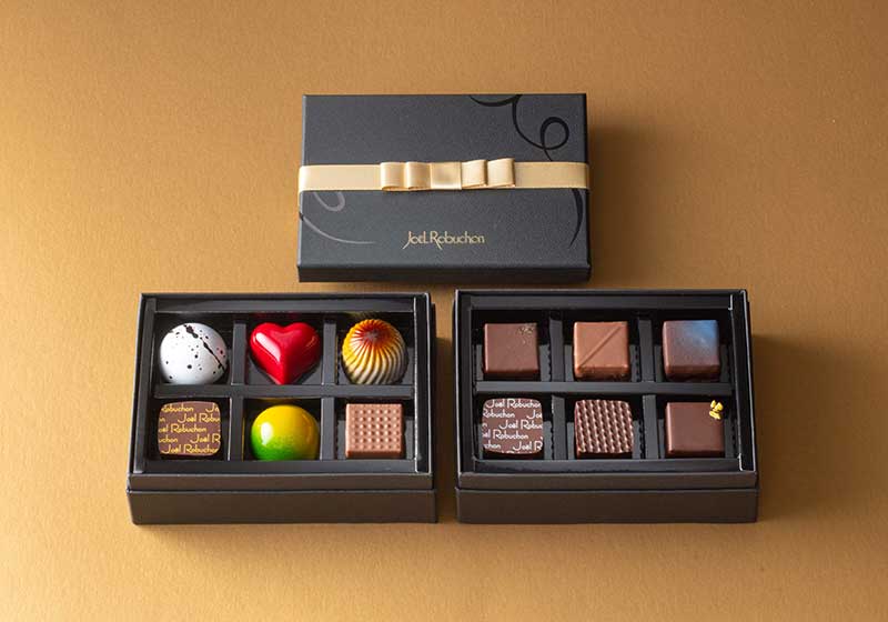 ラ ブティック ドゥ ジョエル・ロブションの「ボンボンショコラリュクス 12個入り」
