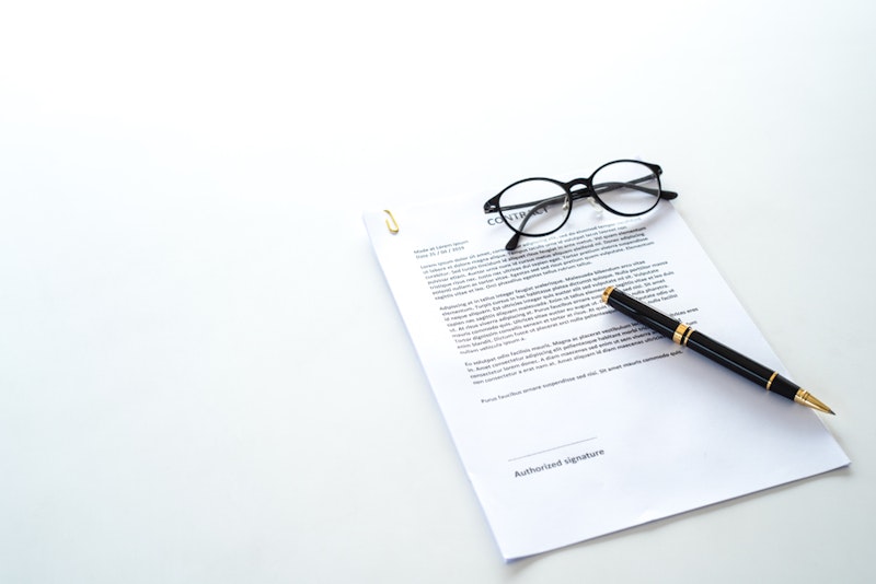 定型約款とは？民法改正による新規定と関連する業界について解説