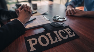 接見とは？一般接見と弁護士接見との違い、手順、接見禁止の解除などを解説