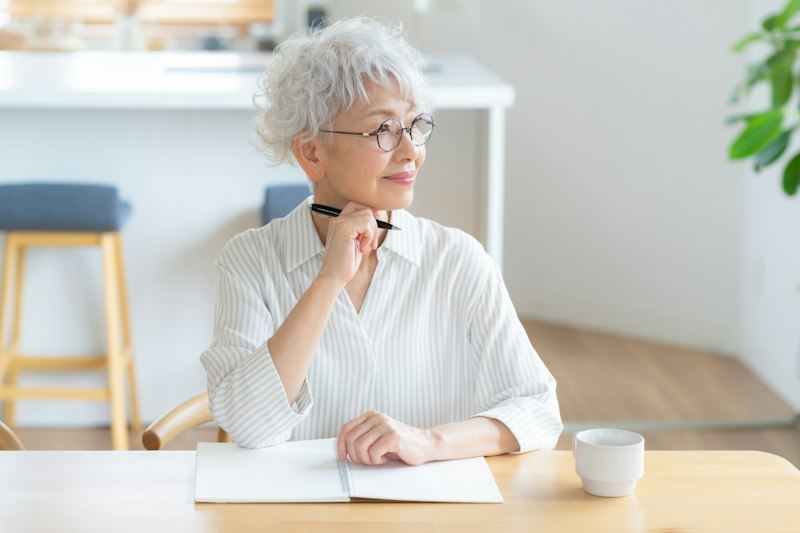 死後事務委任契約とは？遺言・成年後見との違い、手続きの流れや注意点を解説