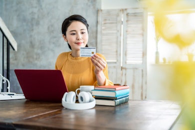 銀行のカードローンの借金が返せない場合の対処法