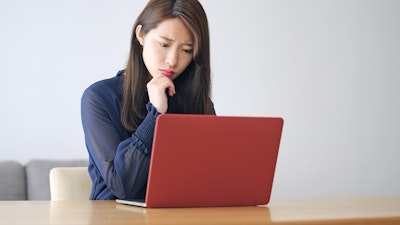 慰謝料請求は自分でできる？弁護士に依頼せず行う方法と金額相場、注意点を解説