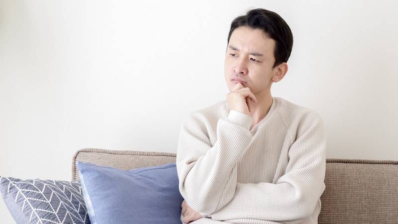 モラハラ夫の特徴と対処法│離婚の手順や慰謝料の相場とは？